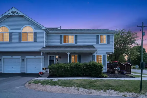 100 Village Creek DR, Lake In The Hills, IL 60156