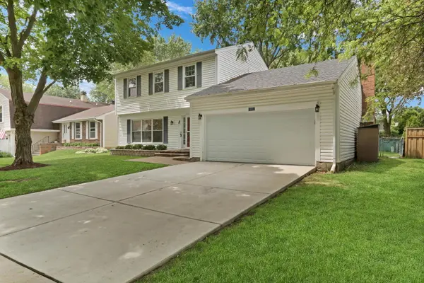 228 Abilene LN, Vernon Hills, IL 60061