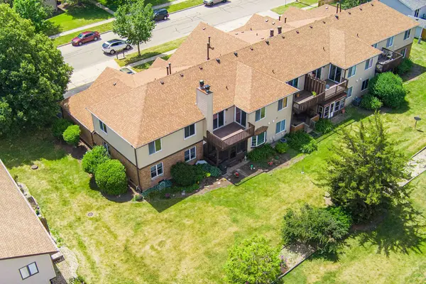 1503 Longwood DR #2D, Sycamore, IL 60178