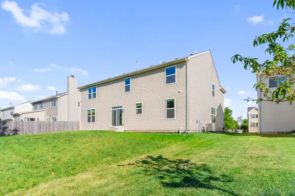 2349 Mayfield DR, Montgomery, IL 60538