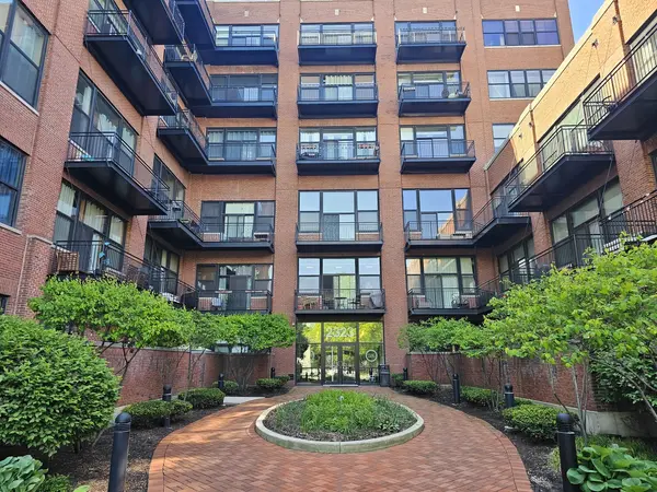 2323 W Pershing RD #230, Chicago, IL 60609