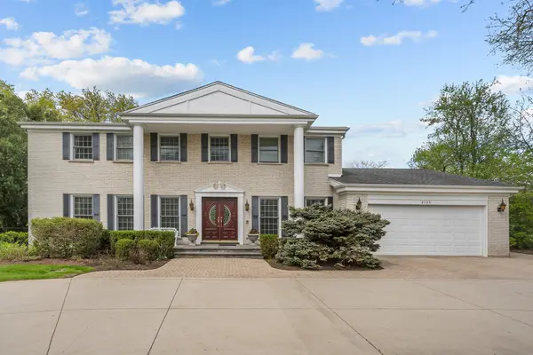 2130 Magnolia LN, Highland Park, IL 60035
