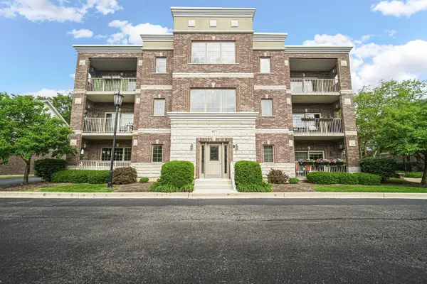 405 W Pierce RD #201, Itasca, IL 60143