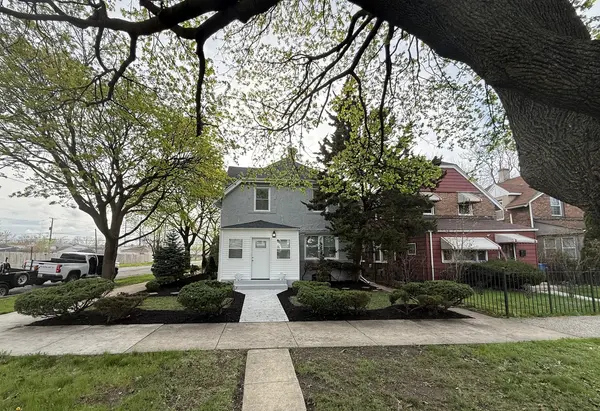 8758 S Wabash AVE, Chicago, IL 60619