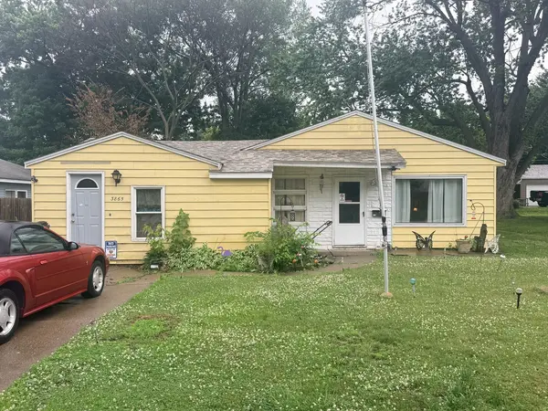 3865 Johnson AVE, Davenport, IA 52802