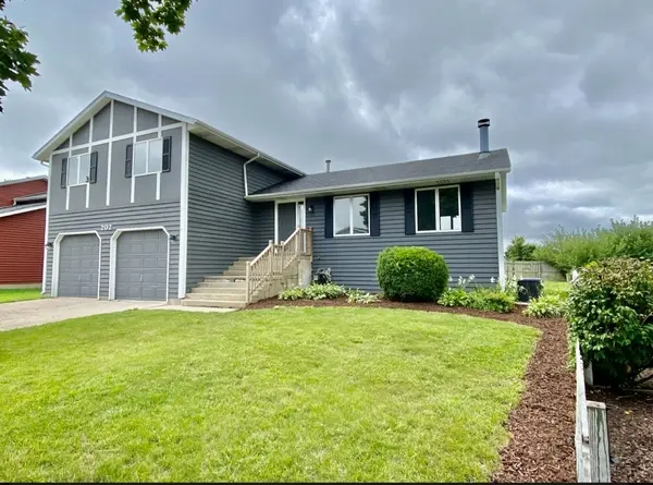 202 North Bridge RD, Dekalb, IL 60115