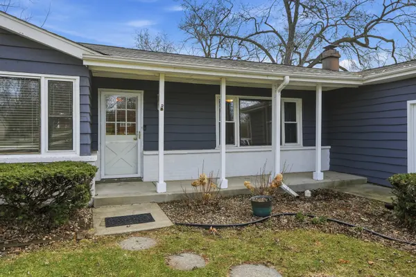 12201 S 76th AVE, Palos Heights, IL 60463