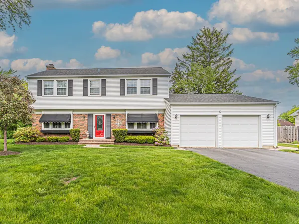5 Knight Hill LN, Buffalo Grove, IL 60089