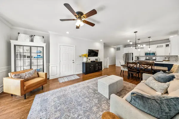 2114 W Erie ST #1E, Chicago, IL 60612