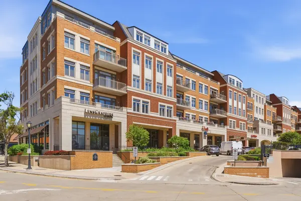 120 N NORTHWEST HWY #207,  Park Ridge,  IL 60068