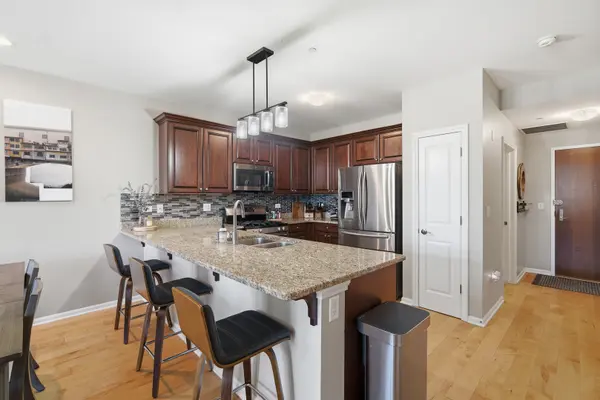 120 N NORTHWEST HWY #207, Park Ridge, IL 60068