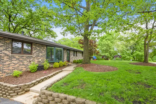 10050 W 145th ST, Orland Park, IL 60462