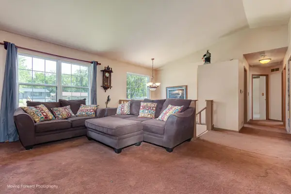 8315 Ramble RD, Wonder Lake, IL 60097