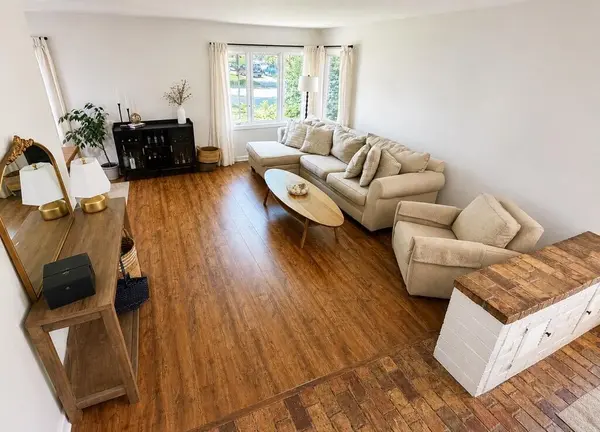 661 N Wren AVE, Palatine, IL 60067