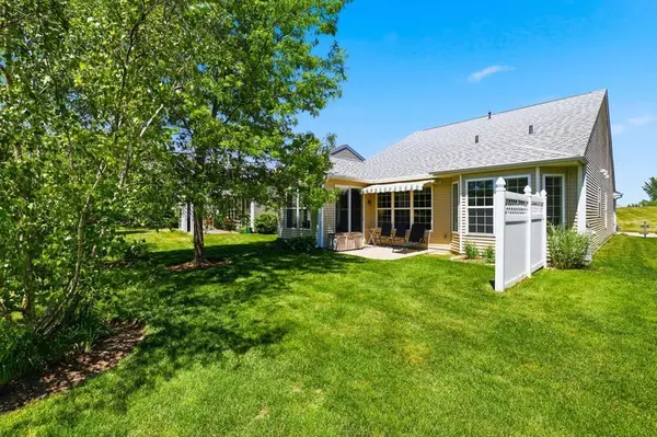 13273 Bluebird LN, Huntley, IL 60142