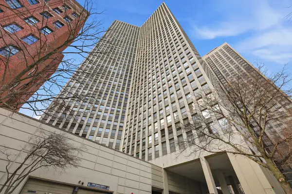 2626 N LAKEVIEW AVE #3206, Chicago, IL 60614