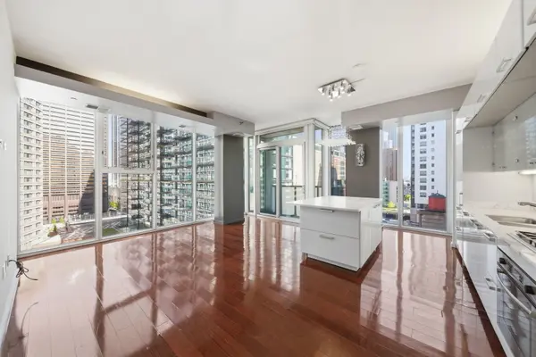550 N St Clair ST #1204, Chicago, IL 60611