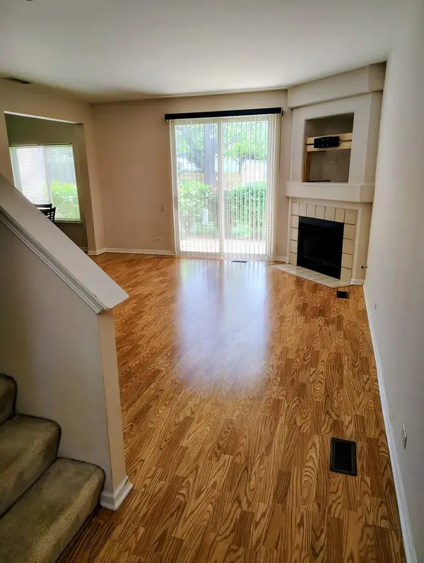 855 Mesa DR #552D, Elgin, IL 60123
