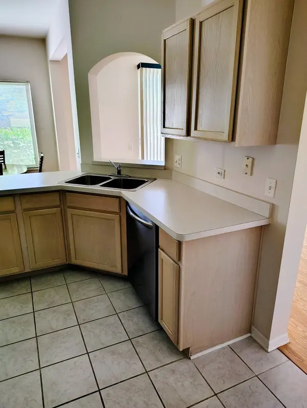 855 Mesa DR #552D, Elgin, IL 60123