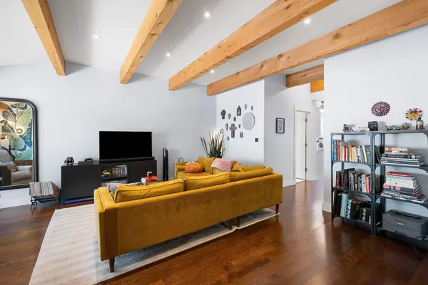 5364 N Normandy AVE, Chicago, IL 60656