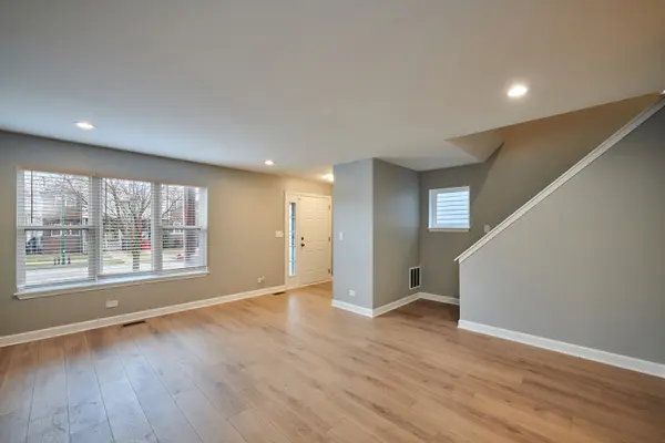 1506 E 72nd PL, Chicago, IL 60619