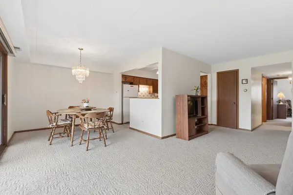 8826 W 140th ST #206, Orland Park, IL 60462