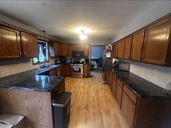 8718 Burton RD, Wonder Lake, IL 60097