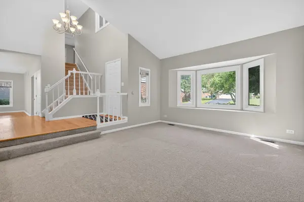 226 Ketten DR, Naperville, IL 60563