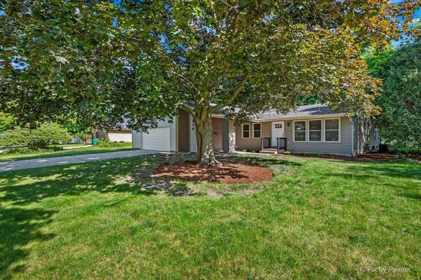 246 Harvard LN, Bloomingdale, IL 60108