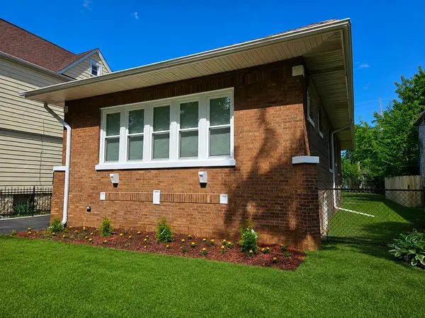 8819 S Carpenter ST, Chicago, IL 60620