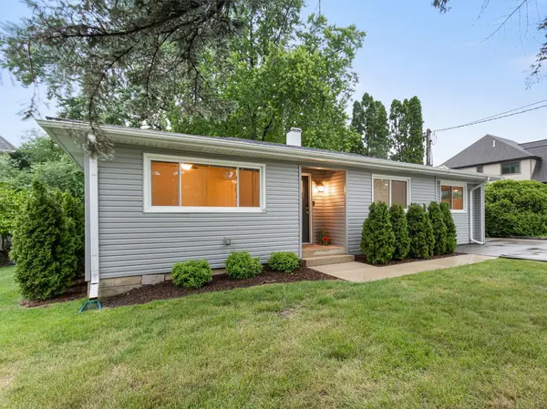 101 60th ST, Downers Grove, IL 60516