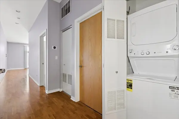 4420 N Clark ST #207, Chicago, IL 60640