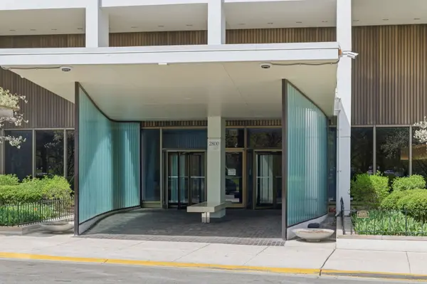 2800 N Lake Shore DR #1504, Chicago, IL 60657