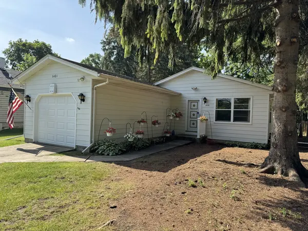 1421 Harlan AVE, Elgin, IL 60123