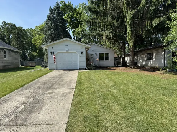 1421 Harlan AVE, Elgin, IL 60123