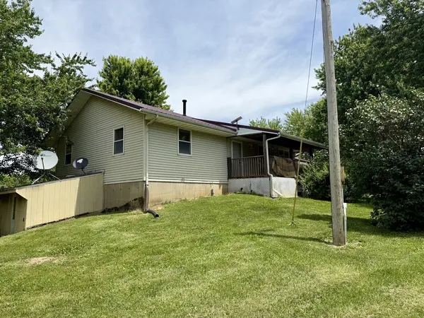 17179 Swisher Hill RD, Dewitt, IL 61735