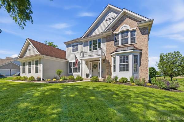 8325 Watson CIR, Lakewood, IL 60014