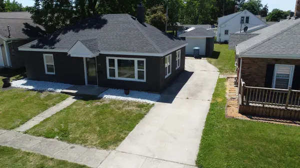 443 S 6th ST, Watseka, IL 60970