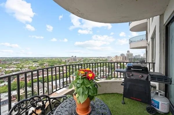2020 N Lincoln Park West #18M, Chicago, IL 60614