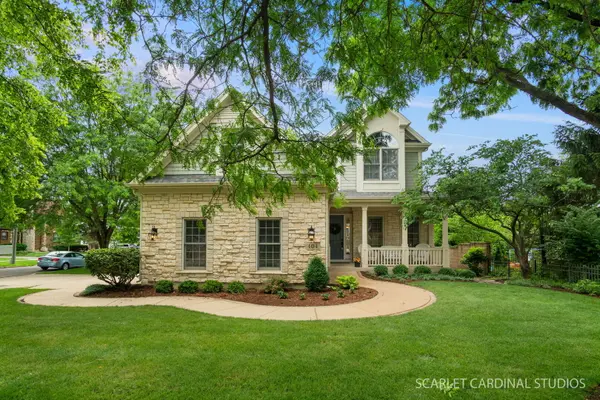 404 N Washington ST, Wheaton, IL 60187