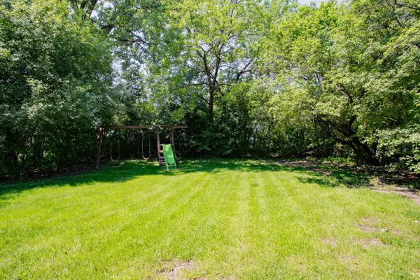 722 N Mavis LN, Addison, IL 60101