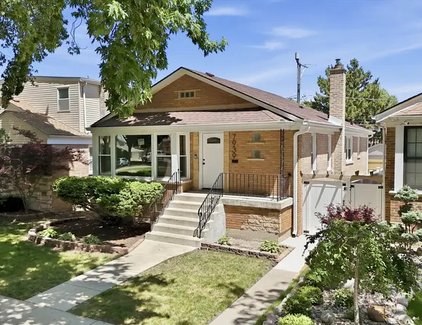 7939 S Saint Louis AVE, Chicago, IL 60652