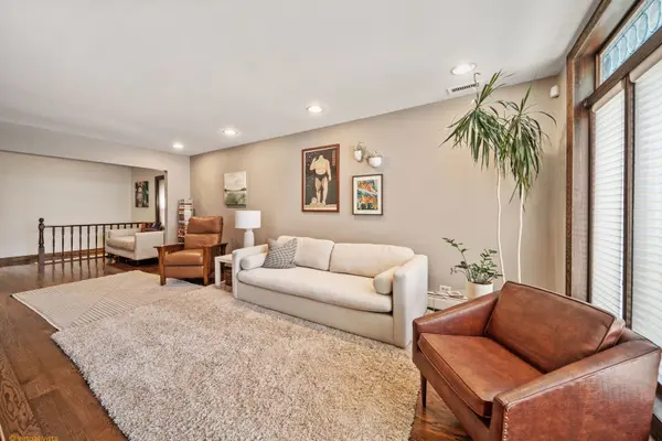 3635 S Union AVE, Chicago, IL 60609