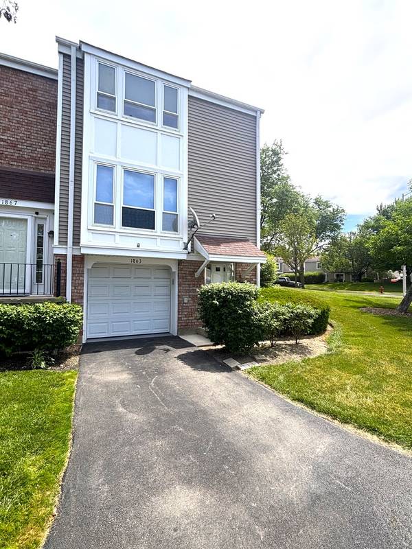 1863 Williamsburg DR #1863,  Hoffman Estates,  IL 60169