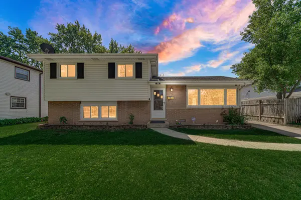 580 N 6TH AVE, Des Plaines, IL 60016