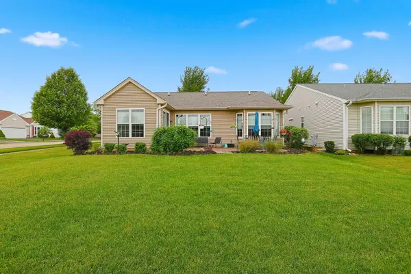 11926 Borhart DR, Huntley, IL 60142