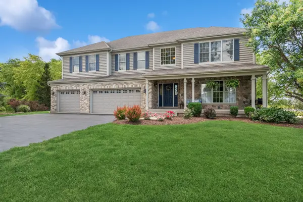 12 Covington CT, Algonquin, IL 60102