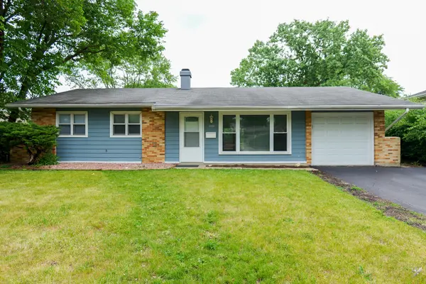 1595 Highland BLVD, Hoffman Estates, IL 60169