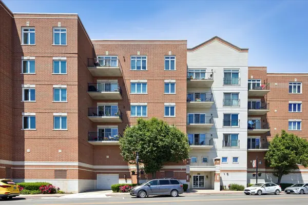 8822 BROOKFIELD AVE #405,  Brookfield,  IL 60513