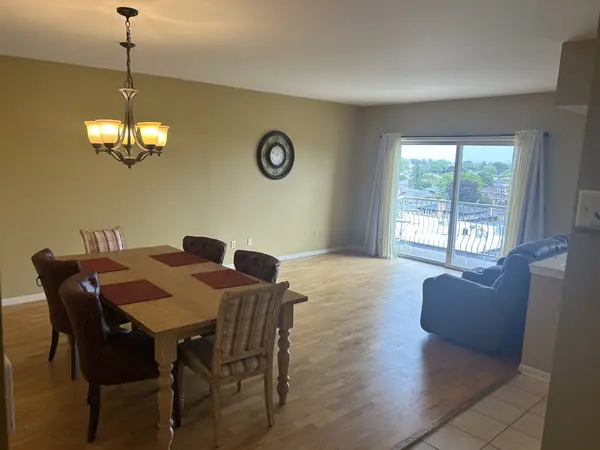 4534 N Cumberland AVE #401, Chicago, IL 60656
